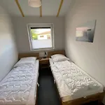 N4 Haus In Nordseenaehe Mit Terrasse Und Garten By Interhome