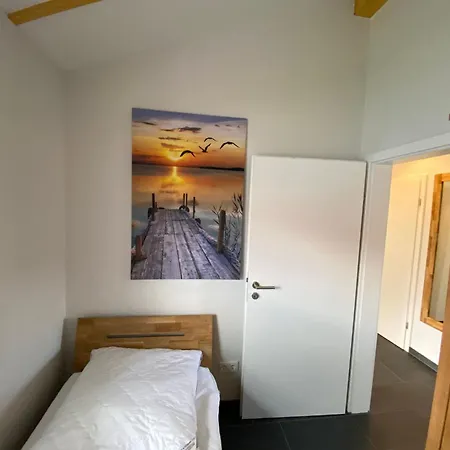 N4 Haus In Nordseenaehe Mit Terrasse Und Garten By Interhome