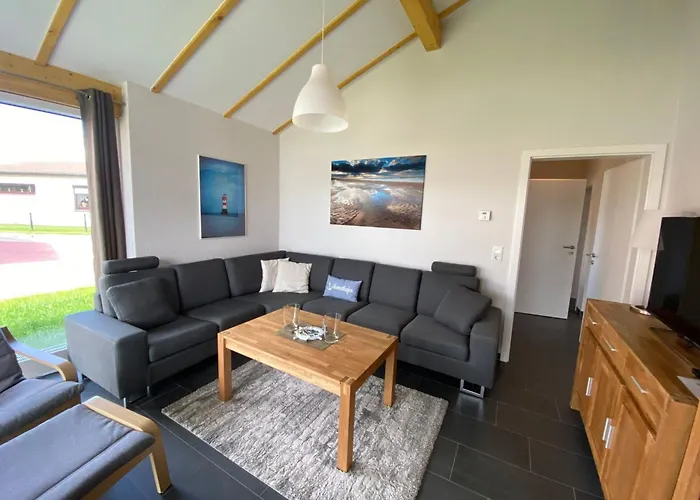 N4 Haus In Nordseenaehe Mit Terrasse Und Garten By Interhome Grosswurden