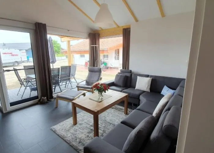 N4 Haus In Nordseenaehe Mit Terrasse Und Garten By Interhome *