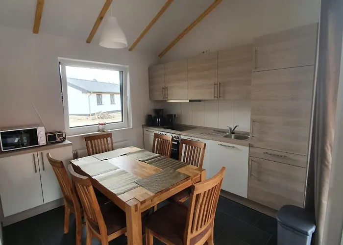 N4 Haus In Nordseenaehe Mit Terrasse Und Garten By Interhome Сasa de vacaciones Grosswurden