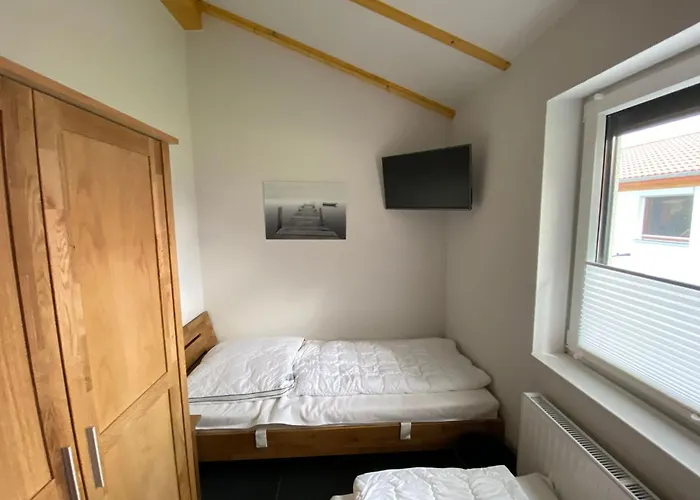 N4 Haus In Nordseenaehe Mit Terrasse Und Garten By Interhome *
