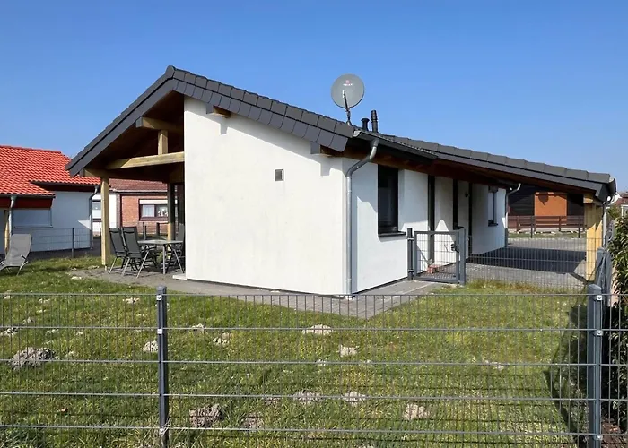 N4 Haus In Nordseenaehe Mit Terrasse Und Garten By Interhome Grosswurden